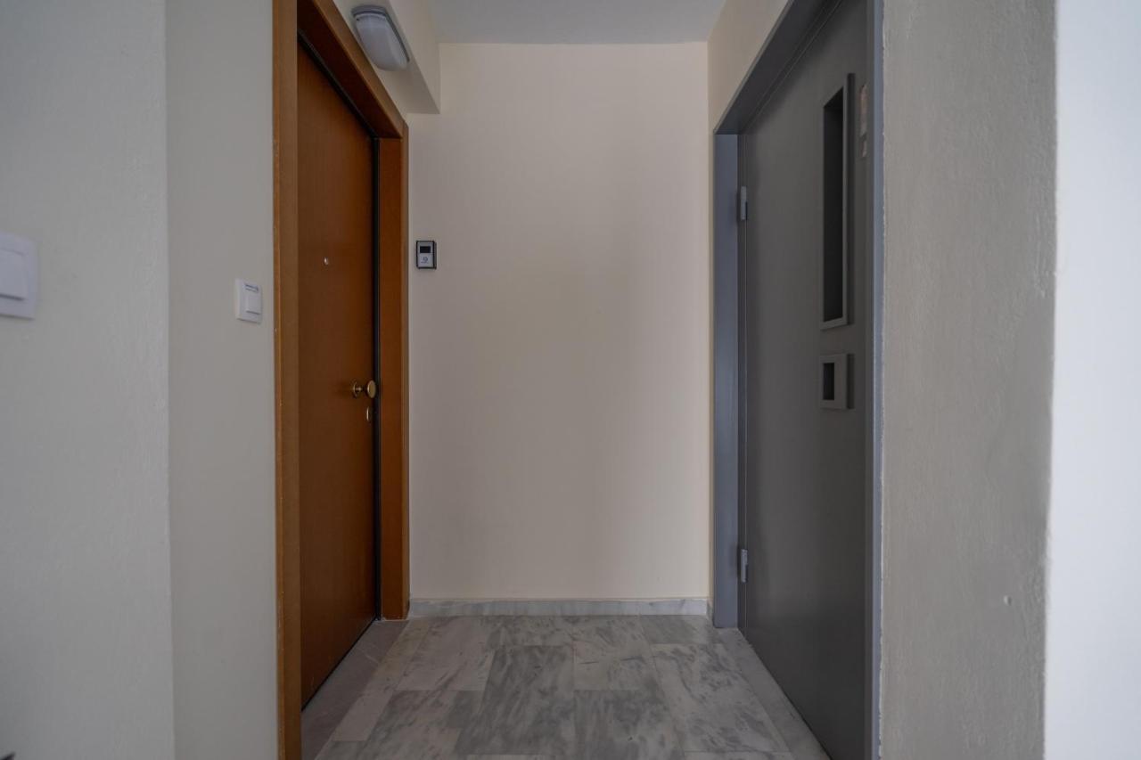Trojan Affair Residence เอเธนส์ ภายนอก รูปภาพ